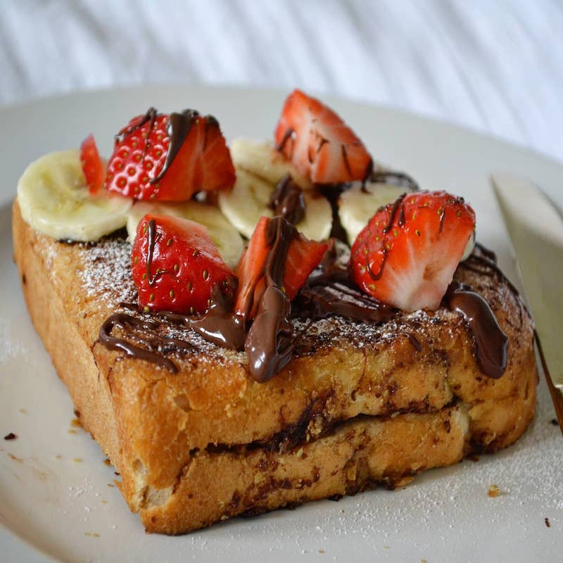 vegan french toast with strawberries and nutella