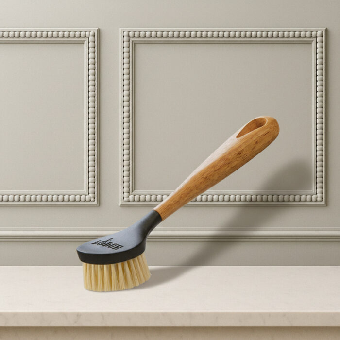 lodge_10_inch_scrub_brush
