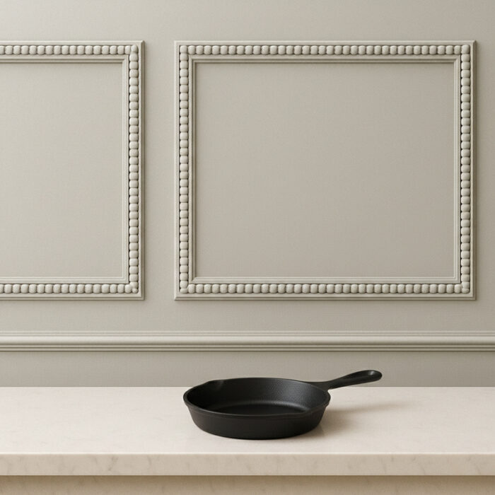 lodge_cast_iron_mini_skillet,_heat-treated