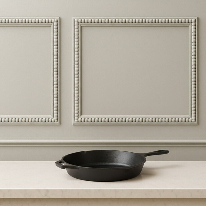 lodge_cast_iron_round_skillet,_26cm