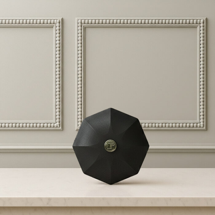 lodge_finex_cast_iron_cover,_30.5cm