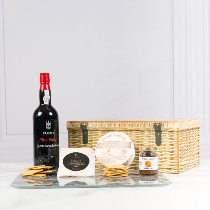 connoisseurs_cheese_and_port_hamper