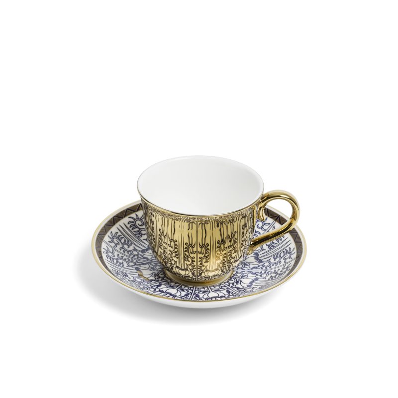 v&a_series_georgian_lilies_reflect_teacup_&_saucer,_gold