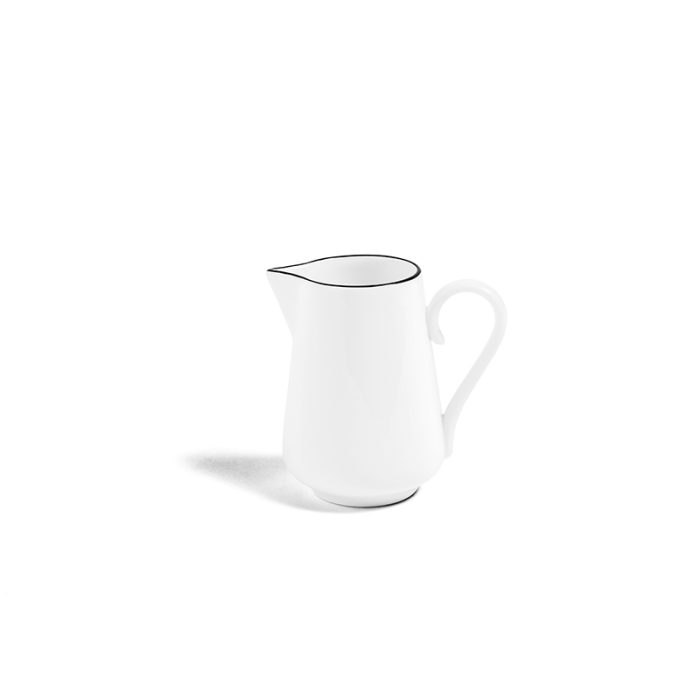 richard_brendon_line_milk_jug,_matte_black