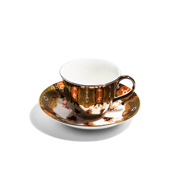 v&a_series_dragon_flower_reflect_teacup_&_saucer,_platinum