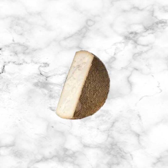 pecorino,_il_piacere_(with_truffle)_half